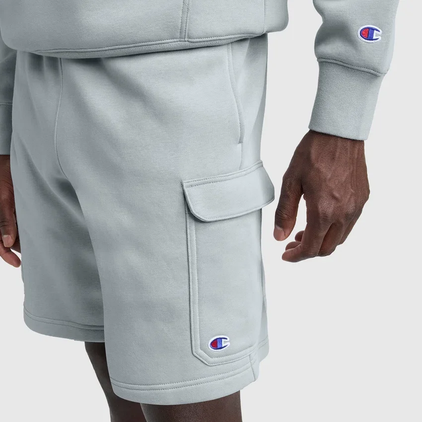 8" fleece-cargoshortsit, C Logo